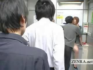 Bizarr japanisch post büro bietet an vollbusig oral dreckig film geldautomat