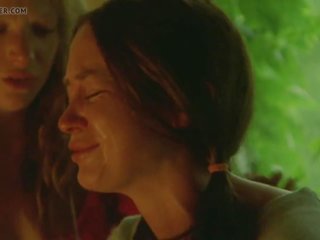 Emily blunt and nathalie press - my tomus of love 04